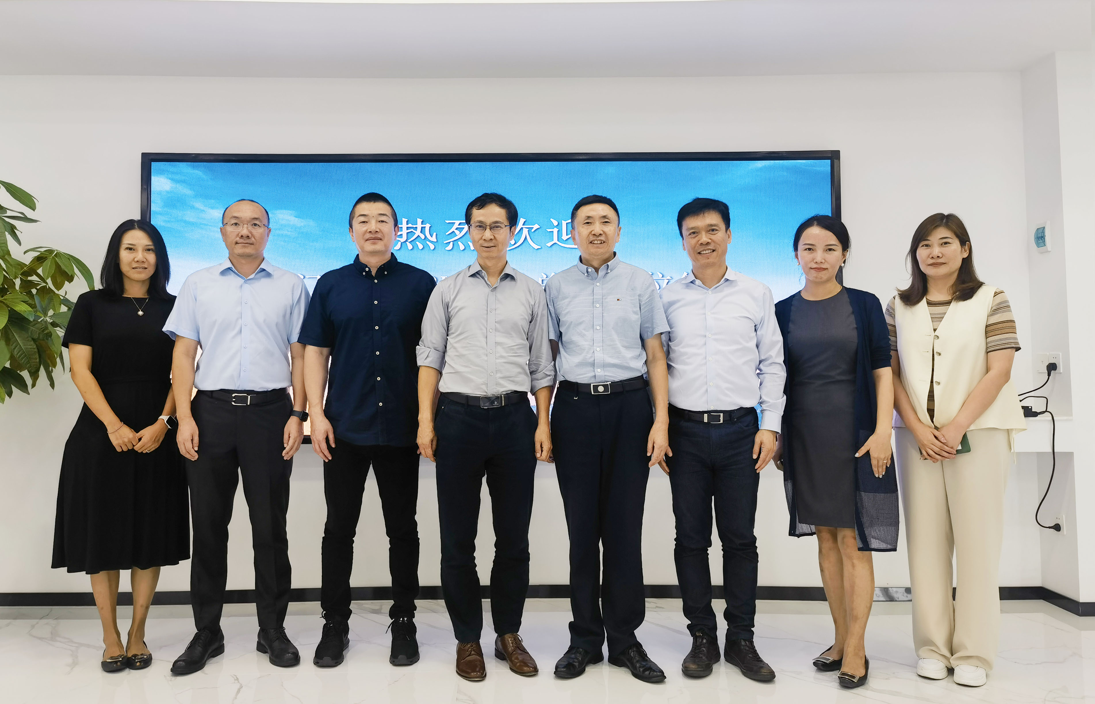 西门子数字化工业集团MC BU总经理李雷先生一行 莅临北京进步公司